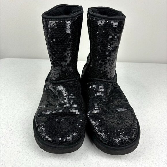 UGG Classic Short Chunky Sequin Boot Black 8 - Picture 4 of 10